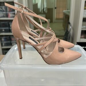 🍀Nine West heels